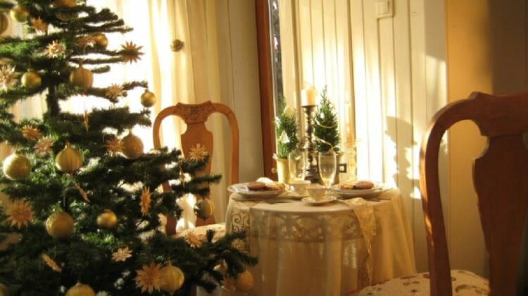 Sfaturi utile pentru a decora corect bradul de Craciun
